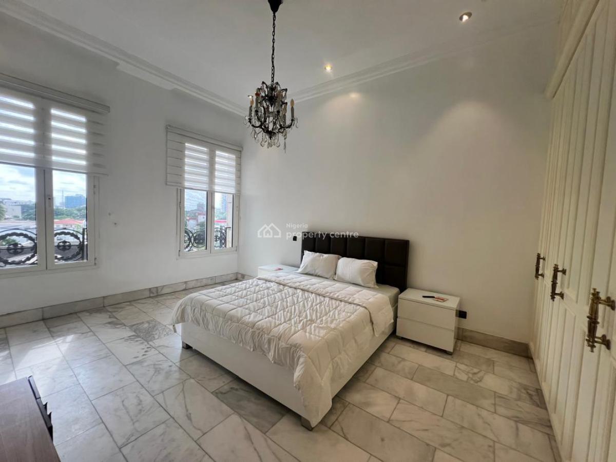 3 Bedroom Apartment with a Gym and Swimming Pool, Ikoyi, Lagos, Flat / Apartment for Rent