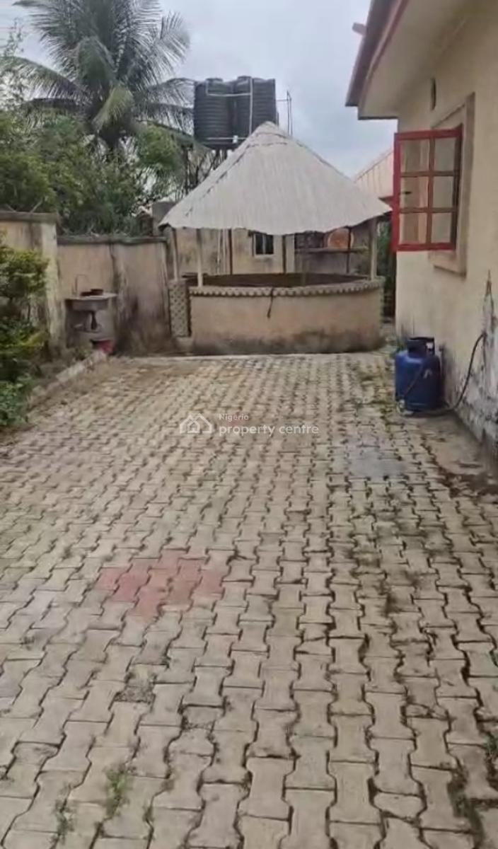 Distress Specious 3bedroom Fully Detached Bungalow with 2-rooms Bq, Andika Estate, Gwarinpa, Abuja, Detached Bungalow for Sale