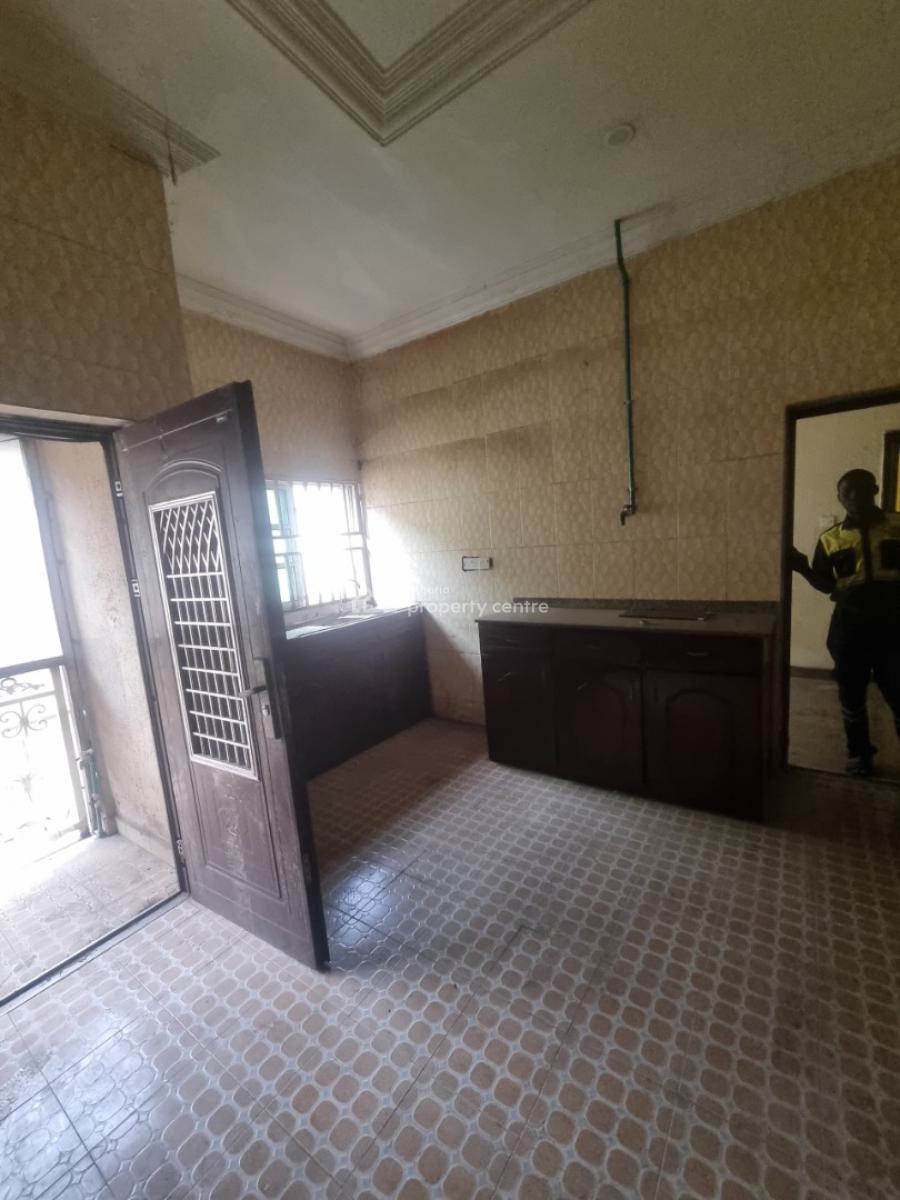 3 Bedroom Flat, Opposite Omole Phase 1, Ikeja, Lagos, House for Rent