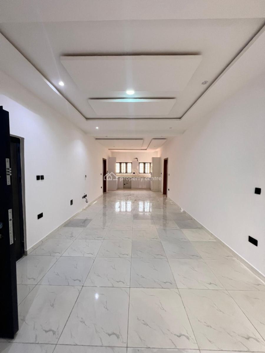 Lovely 2 Bedroom Apartment with Swimming Pool,and Elevator, Lekki Phase 1, Lekki, Lagos, Block of Flats for Sale