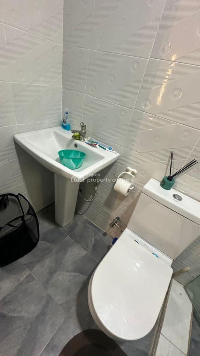 3 Bedrooms Bungalow with Bq, Kasumu Estate, Akala, Victoria Island (vi), Lagos, Detached Bungalow for Sale