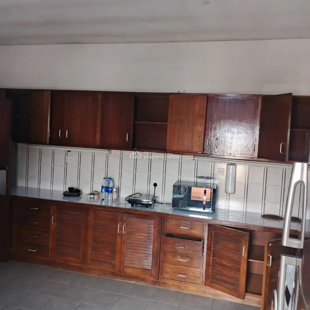Neatly Built 4 Bedroom Furnished Serviced Apartment, Victoria Island (vi), Lagos, Flat / Apartment for Rent