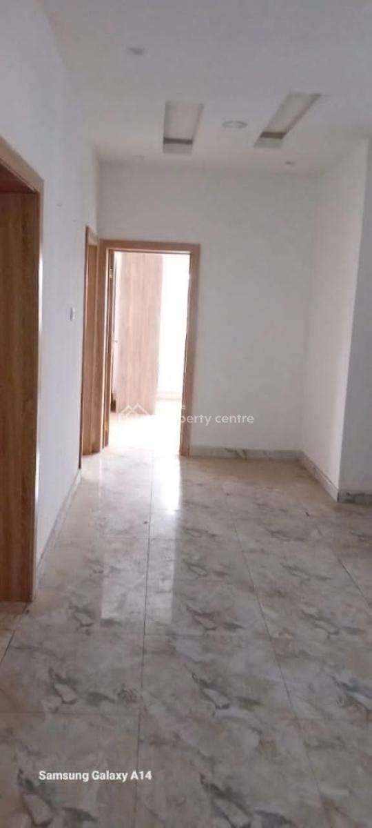 Luxury 3 Bedroom Apartment, Ajose Street, Off Jubril Martins Street, Surulere, Lagos, Flat / Apartment for Rent