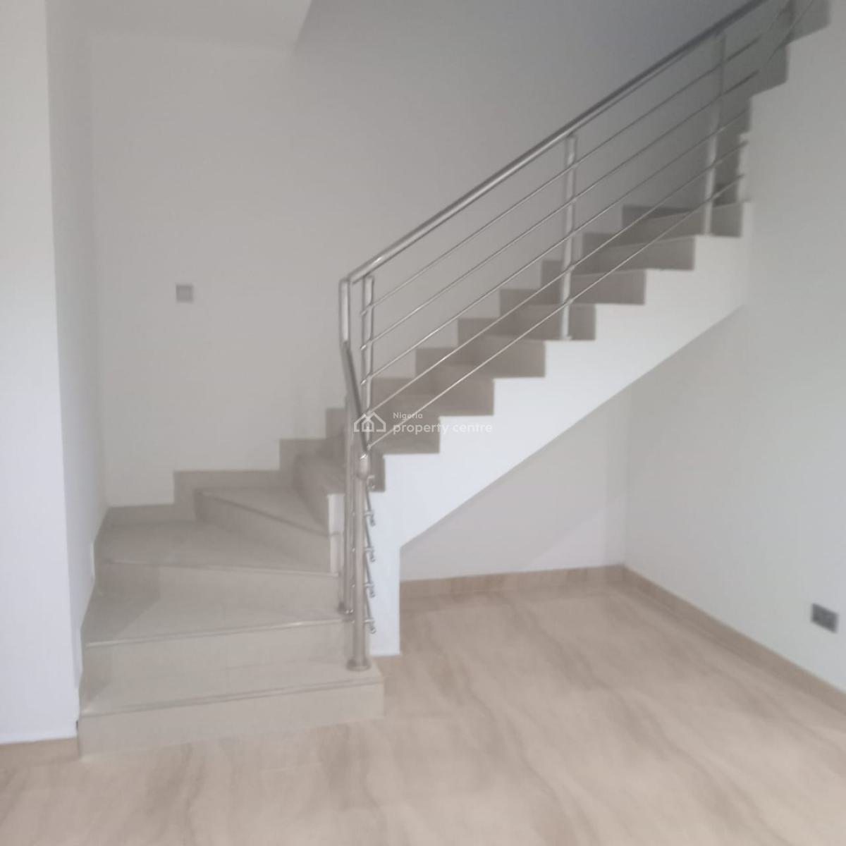 3 Bedroom Flat Apartment, Surulere, Lagos, Flat / Apartment for Sale
