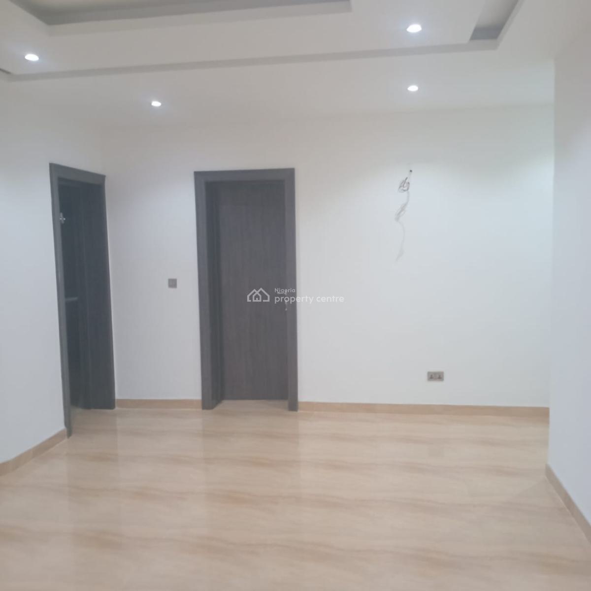 3 Bedroom Flat Apartment, Surulere, Lagos, Flat / Apartment for Sale