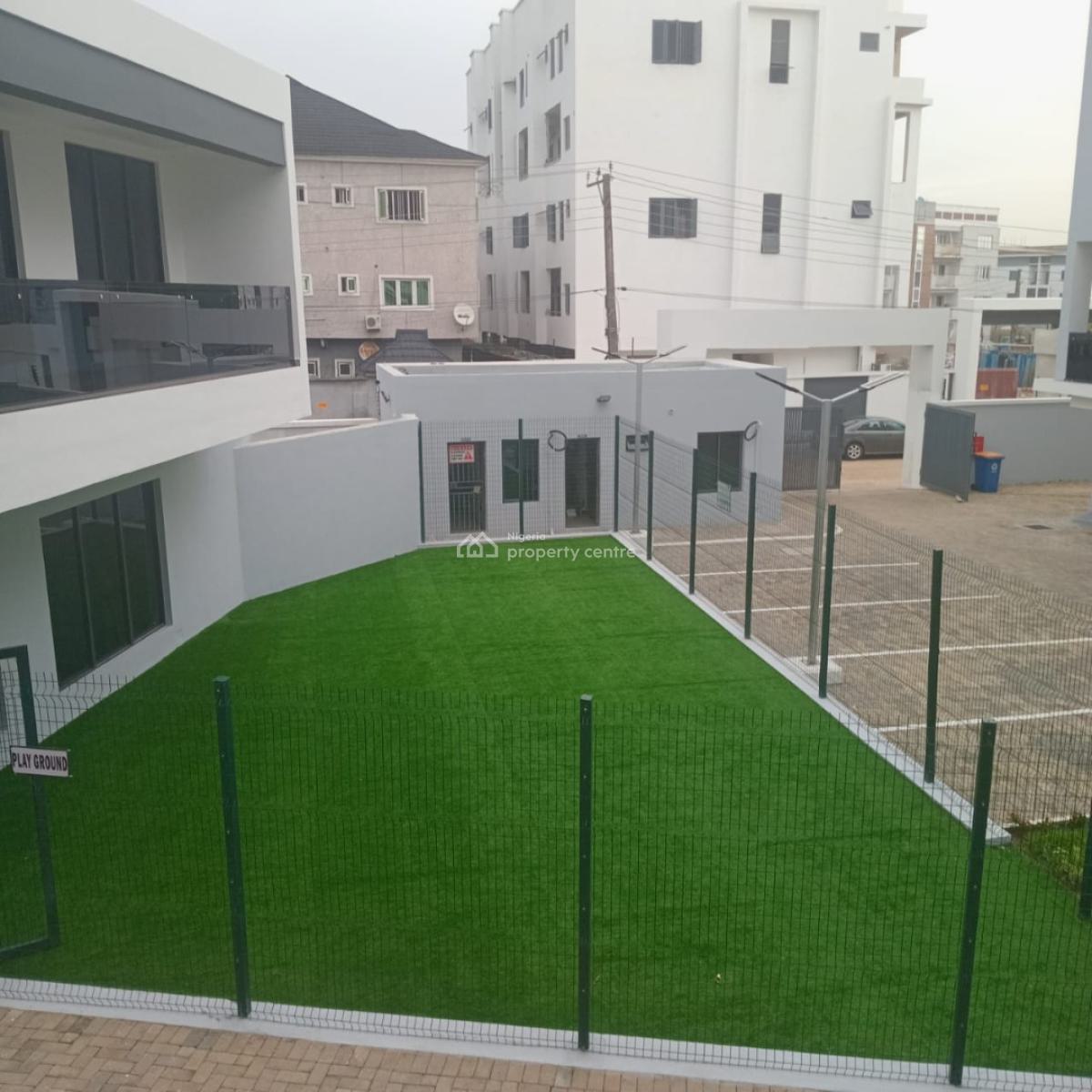 3 Bedroom Flat Apartment, Surulere, Lagos, Flat / Apartment for Sale