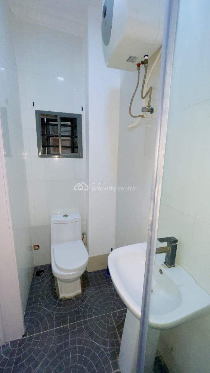 Newly Renovated Two Bedroom Flat with a Room Bq, Dele Adedeji, Lekki Phase 1, Lekki, Lagos, Flat / Apartment for Rent