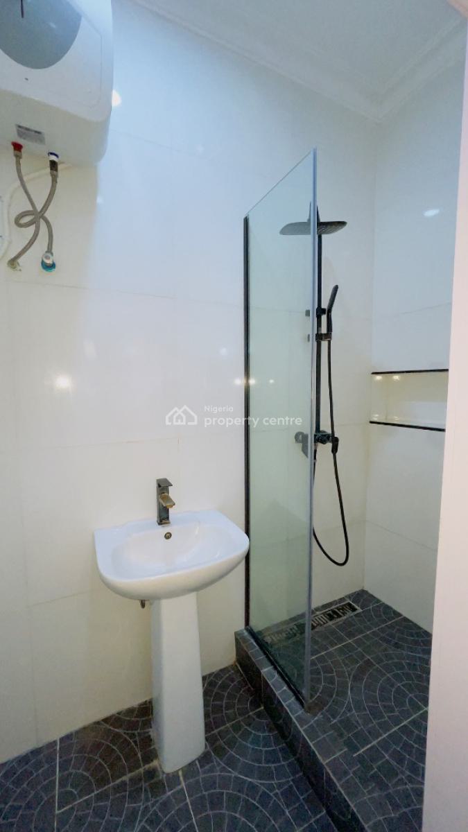 Newly Renovated Two Bedroom Flat with a Room Bq, Dele Adedeji, Lekki Phase 1, Lekki, Lagos, Flat / Apartment for Rent
