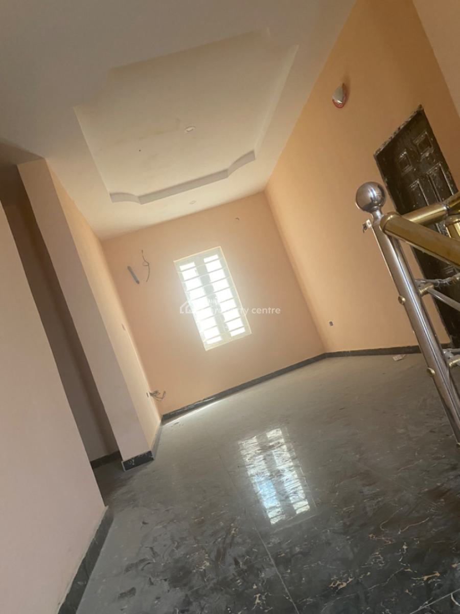 5 Bedrooms Duplex, Royal Quarter Estate Elebu Akala Express Ibadan, Oluyole, Oyo, Terraced Duplex for Sale
