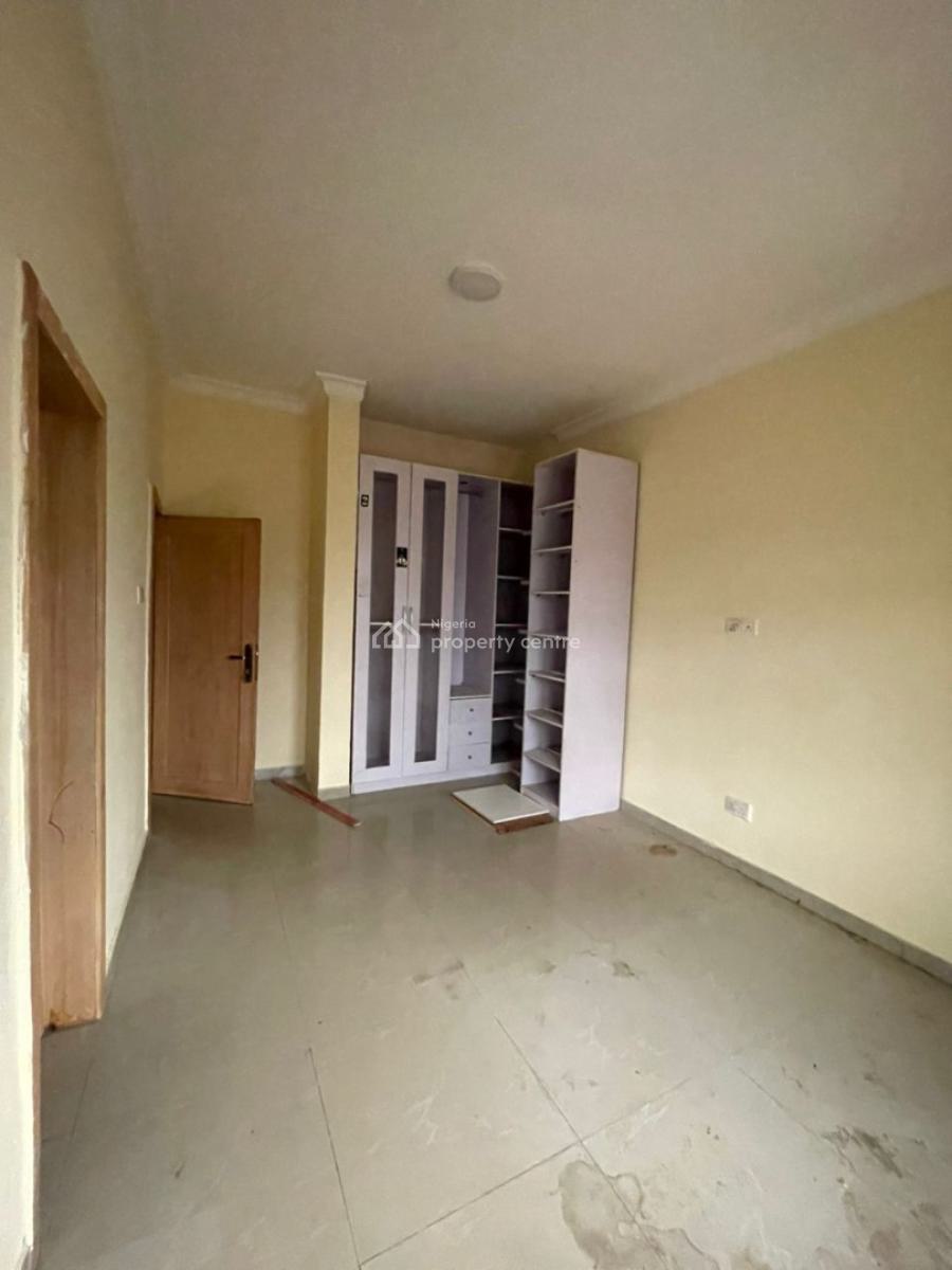 Serviced 3 Bedroom Penthouse with Bq in a Secured Estate, Chevron, Lekki, Lagos, Flat / Apartment for Rent