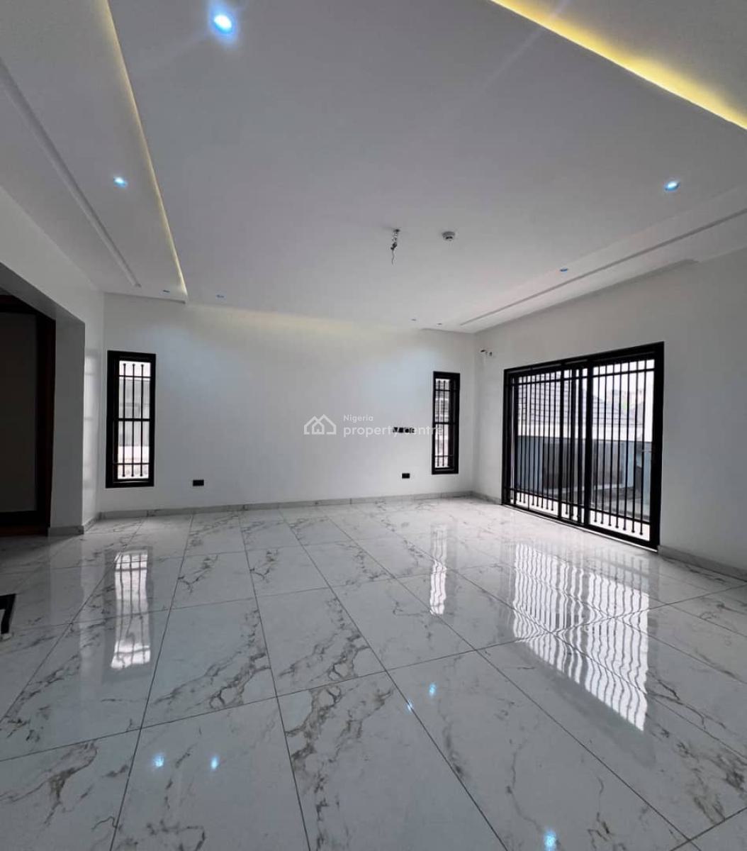 Contemporary 6 Bedroom Fully Detached Duplex with 1 Bedroom with Pool, Guzape District, Abuja, Detached Duplex for Sale