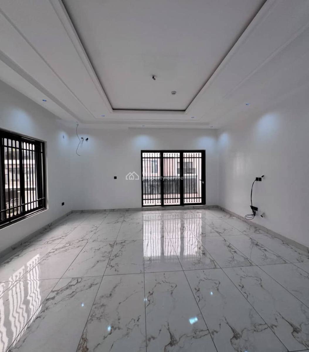 Contemporary 6 Bedroom Fully Detached Duplex with 1 Bedroom with Pool, Guzape District, Abuja, Detached Duplex for Sale