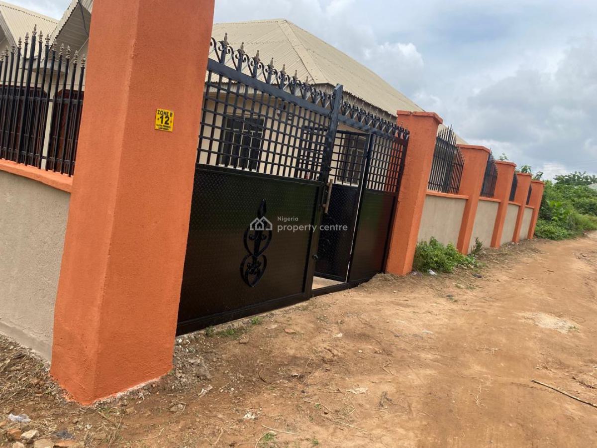 7 Units of a Room & Parlor Self Contained at Arapaja Odo Ona Kekere Ib, Arapaja Area Odo -ona Kekere Ibadan, Oluyole, Oyo, Detached Bungalow for Sale