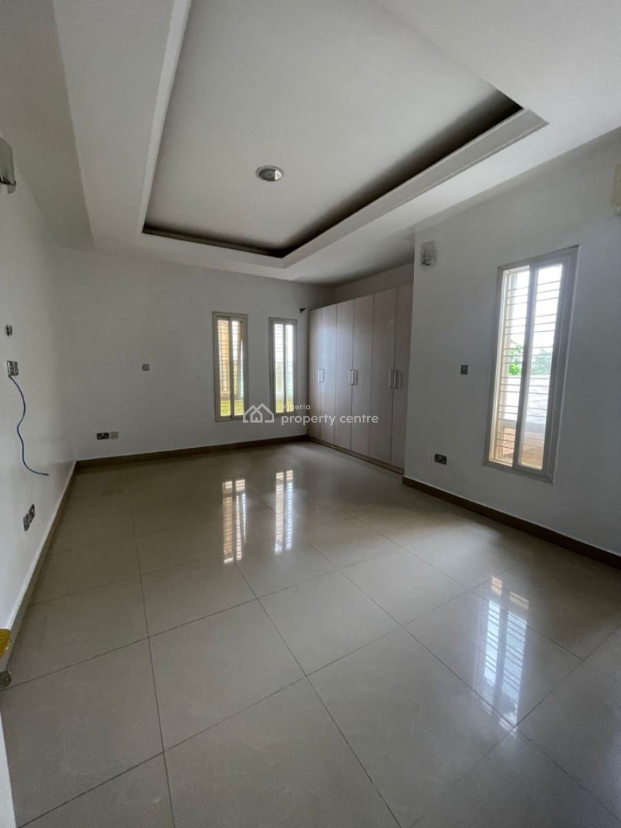 Well Maintained, Tastefully Finished, Five Bedroom Duplex, Pinnock Beach Estate, Osapa, Lekki, Lagos, Semi-detached Duplex for Rent
