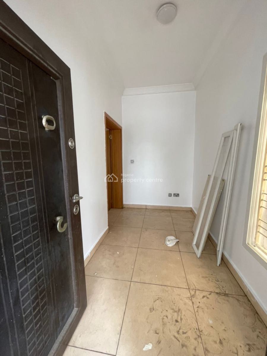 Well Maintained, Tastefully Finished, Five Bedroom Duplex, Pinnock Beach Estate, Osapa, Lekki, Lagos, Semi-detached Duplex for Rent