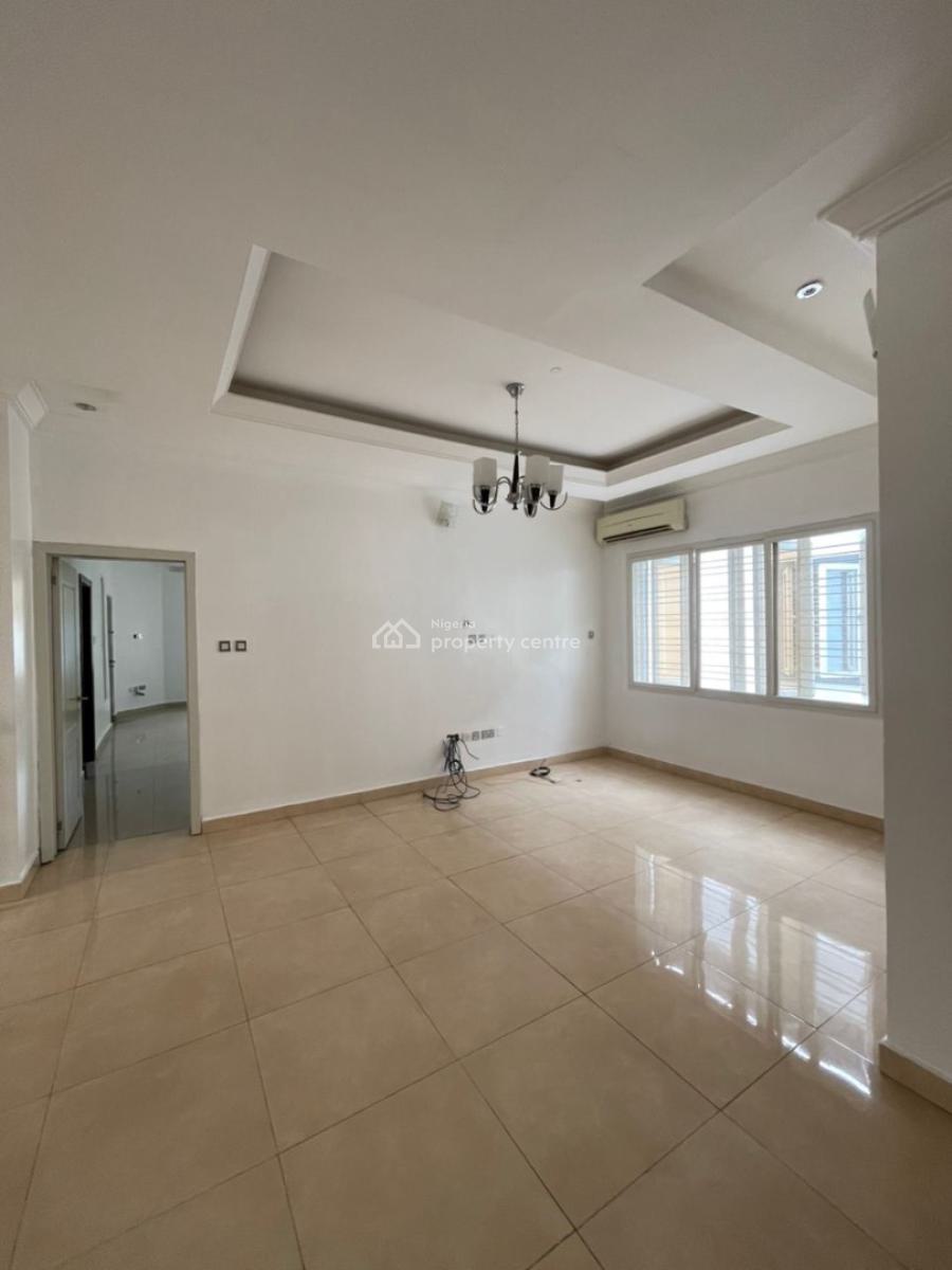 Well Maintained, Tastefully Finished, Five Bedroom Duplex, Pinnock Beach Estate, Osapa, Lekki, Lagos, Semi-detached Duplex for Rent