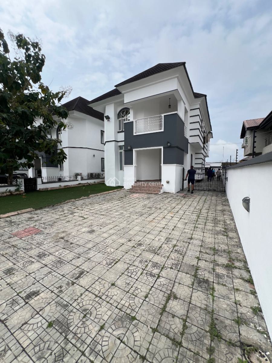 Well Maintained 5 Bedroom Semi Detached Duplex, Osapa, Lekki, Lagos, Semi-detached Duplex for Rent