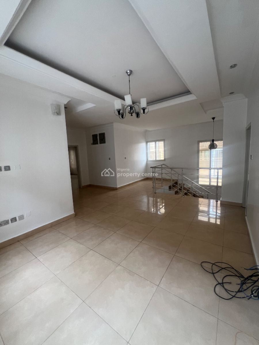 Well Maintained 5 Bedroom Semi Detached Duplex, Osapa, Lekki, Lagos, Semi-detached Duplex for Rent