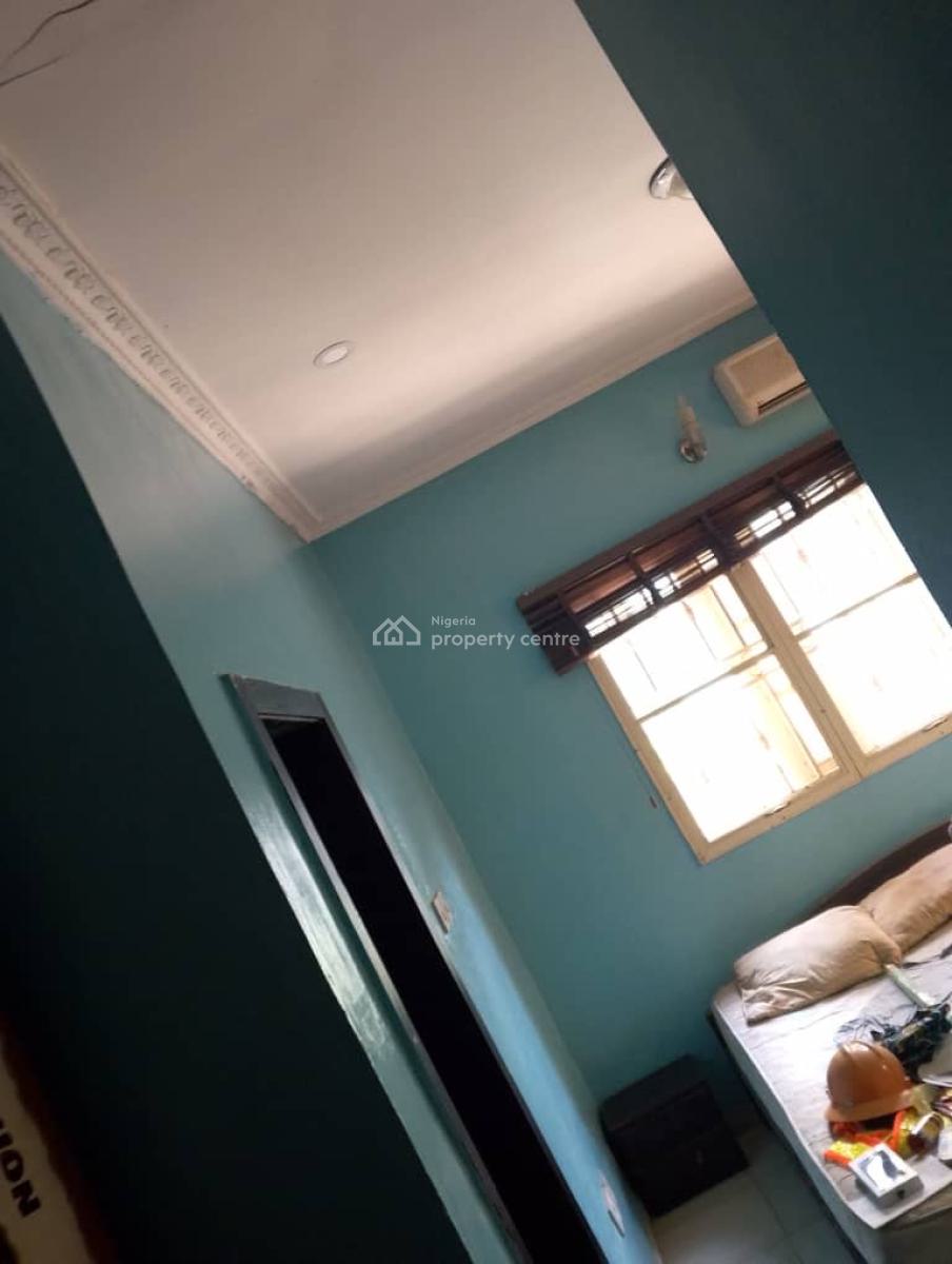 a 4 Bedrooms Bungalow at Akinlap Estate Ibadan, Akinlaoa Area Idi Ishin Ibadan, Eleyele, Ibadan, Oyo, Detached Bungalow for Sale