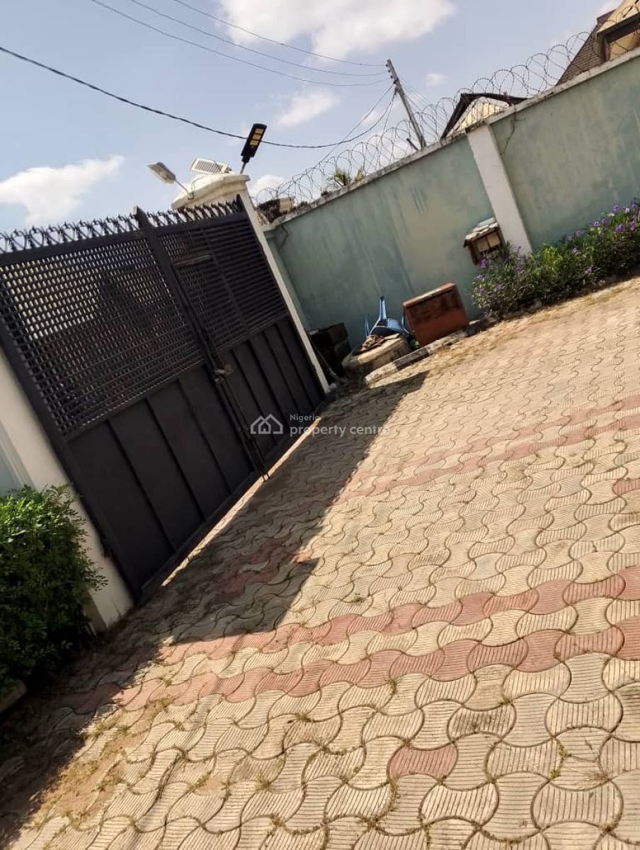 a 4 Bedrooms Bungalow at Akinlap Estate Ibadan, Akinlaoa Area Idi Ishin Ibadan, Eleyele, Ibadan, Oyo, Detached Bungalow for Sale