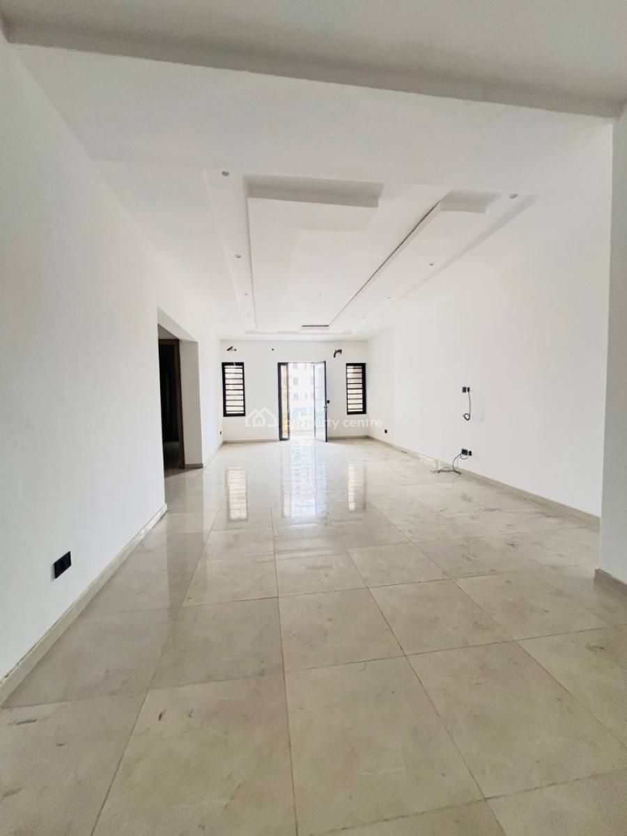 2 Bedroom Apartment, in a Gated and Secured Estate, Lekki Phase 1, Lekki, Lagos, Block of Flats for Sale