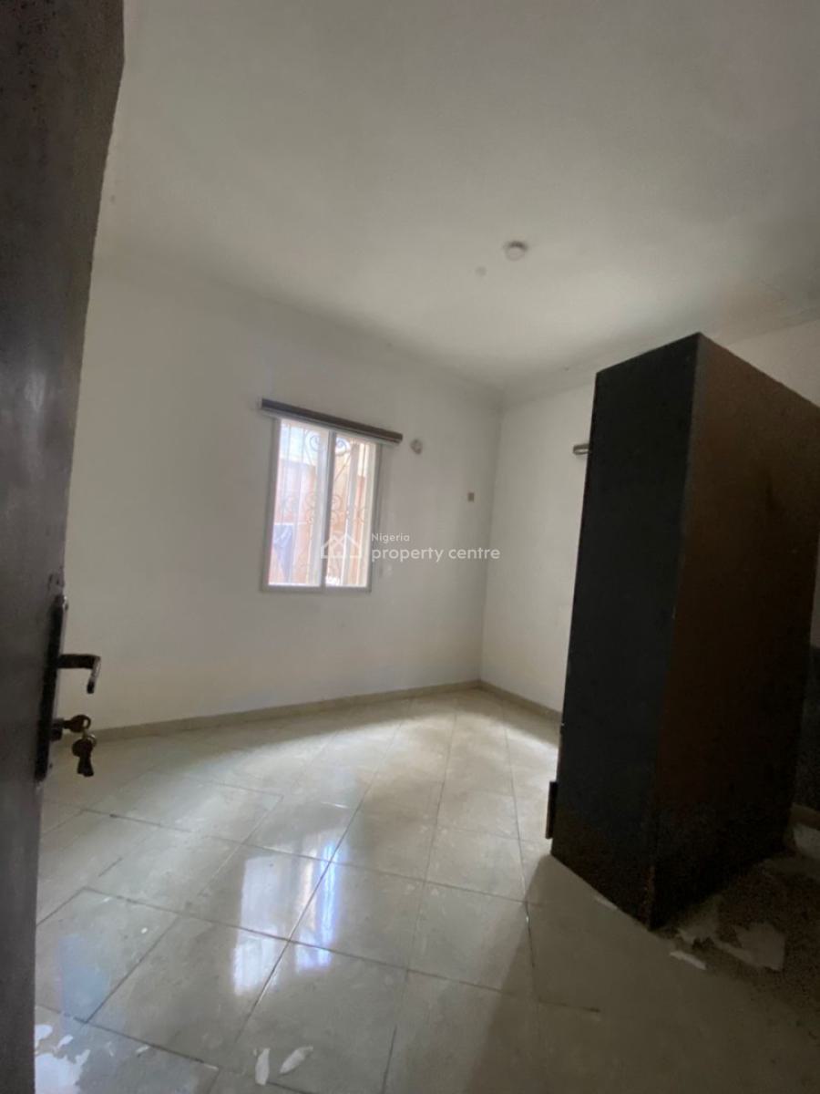 Clean and Spacious 3 Bedroom Apartment Available, Sangotedo, Ajah, Lagos, Flat / Apartment for Rent