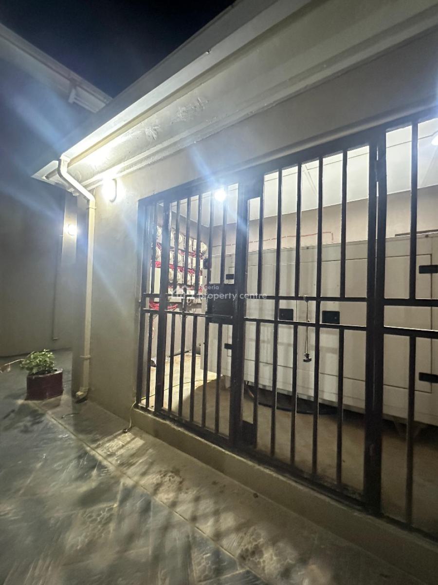 Room and Parlour Self Contain in Ikorodu, Igbogbo, Ikorodu, Lagos, Flat / Apartment for Rent