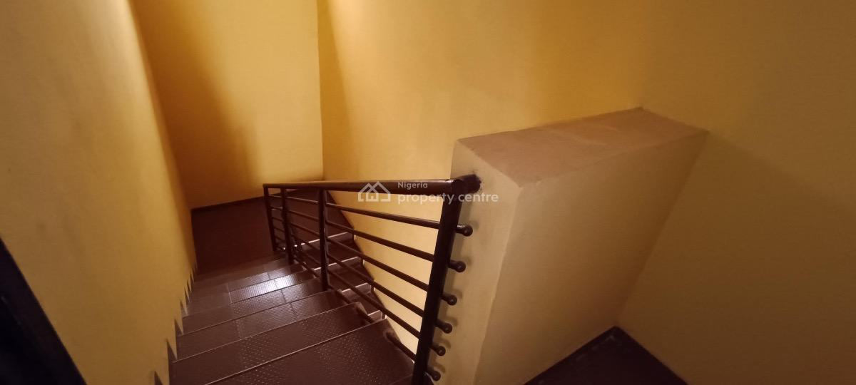 Room and Parlour Self Contain in Ikorodu, Igbogbo, Ikorodu, Lagos, Flat / Apartment for Rent