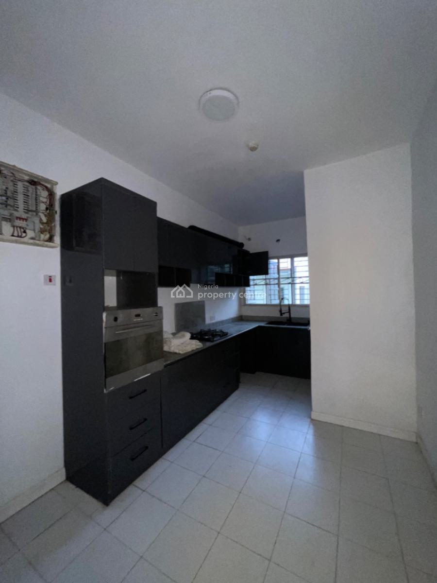 Contemporary 2 Bedroom Apartment with Rooftop Swimming Pool, Ikoyi, Lagos, Flat / Apartment for Rent