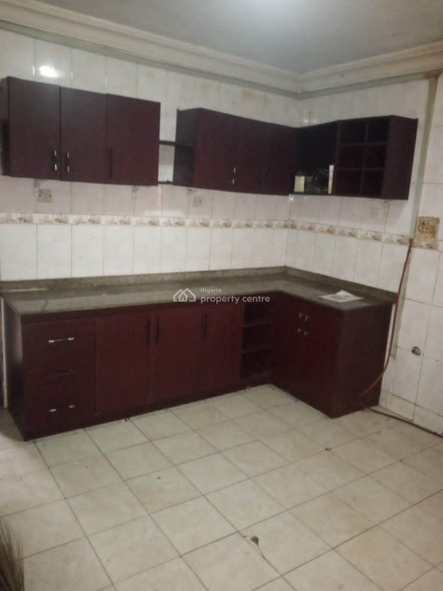 Clean 4 Bedroom Semi Detached Duplex with 2 Living Rooms, Magodo Isheri, Gra Phase 1, Magodo, Lagos, Semi-detached Duplex for Rent