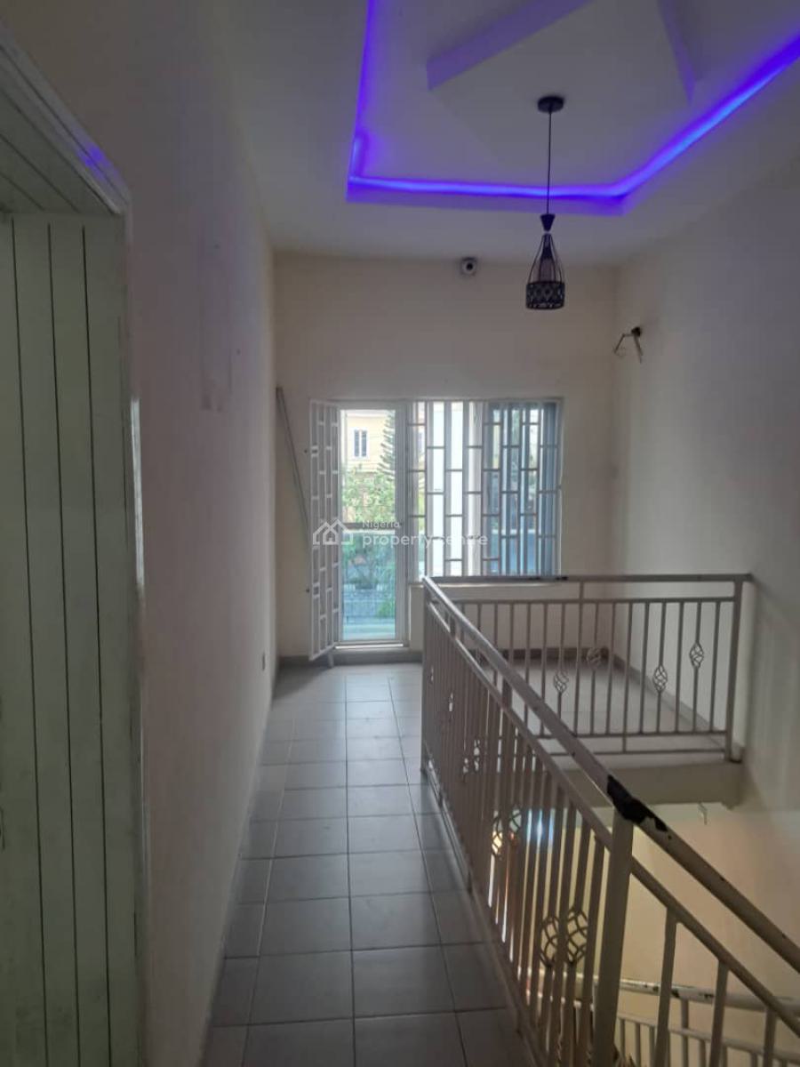 4 Bedrooms Semi-detached Duplex with a Room Bq, Gra Phase 2, Magodo, Lagos, Semi-detached Duplex for Rent