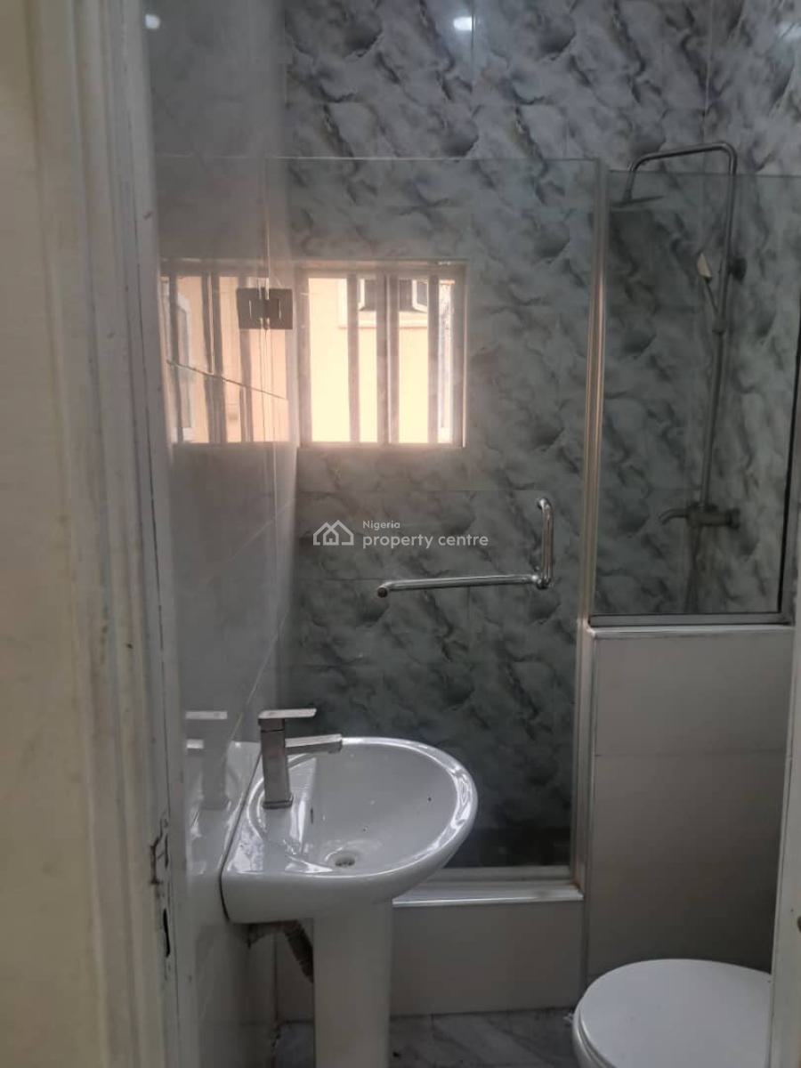 4 Bedrooms Semi-detached Duplex with a Room Bq, Gra Phase 2, Magodo, Lagos, Semi-detached Duplex for Rent