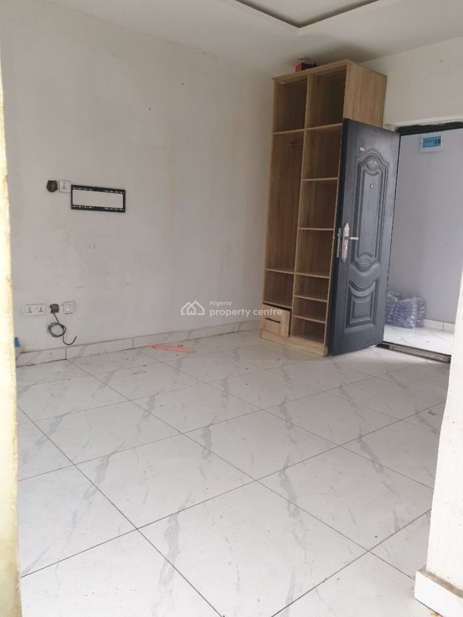 Spacious Studio Self Contain, Ologolo, Lekki, Lagos, Self Contain (single Rooms) for Rent