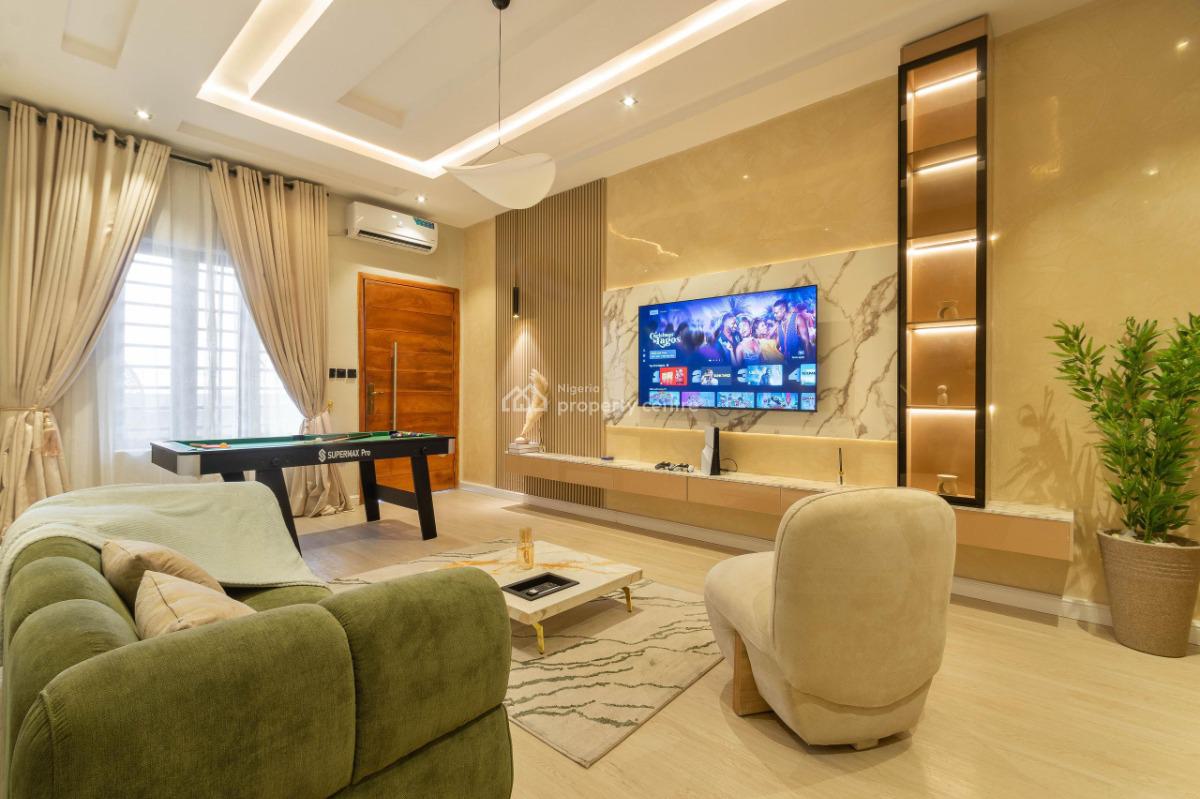 Deluxe 2 Bedroom Apartment W/top-notch Amenities., Ikate Elegushi, Lekki, Lagos, Flat / Apartment Short Let