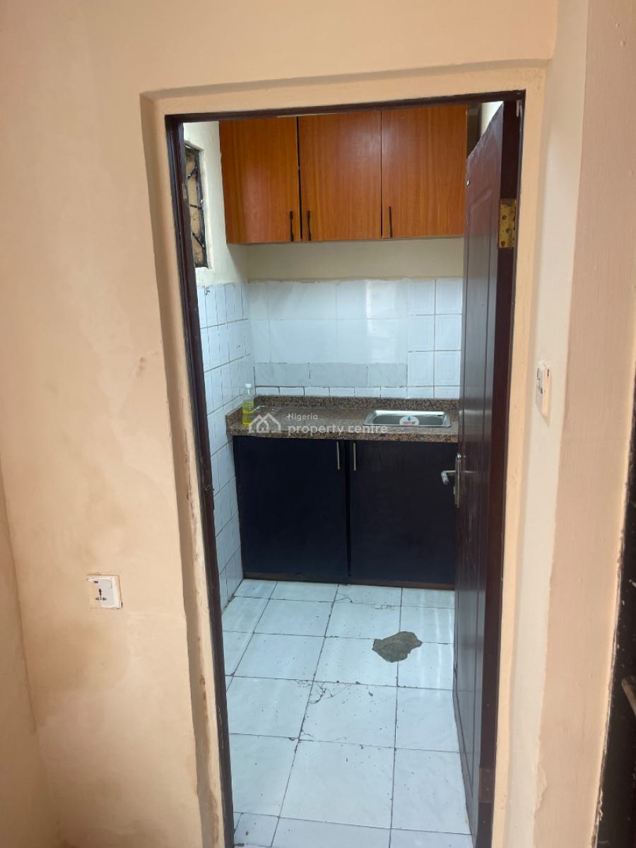 Standard 1 Bedroom Bq Room and Parlour, Utako, Abuja, Mini Flat (room and Parlour) for Rent