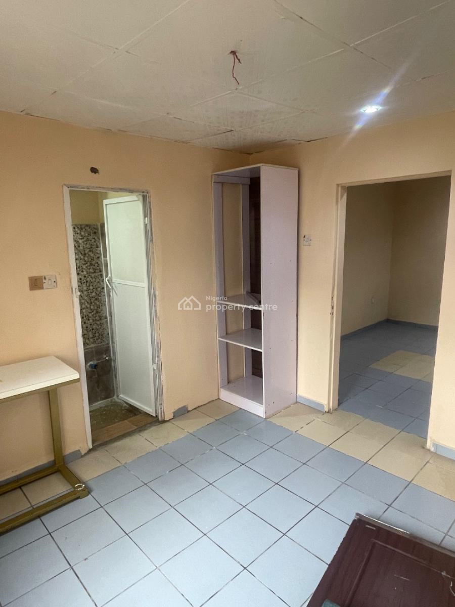 Standard 1 Bedroom Bq Room and Parlour, Utako, Abuja, Mini Flat (room and Parlour) for Rent