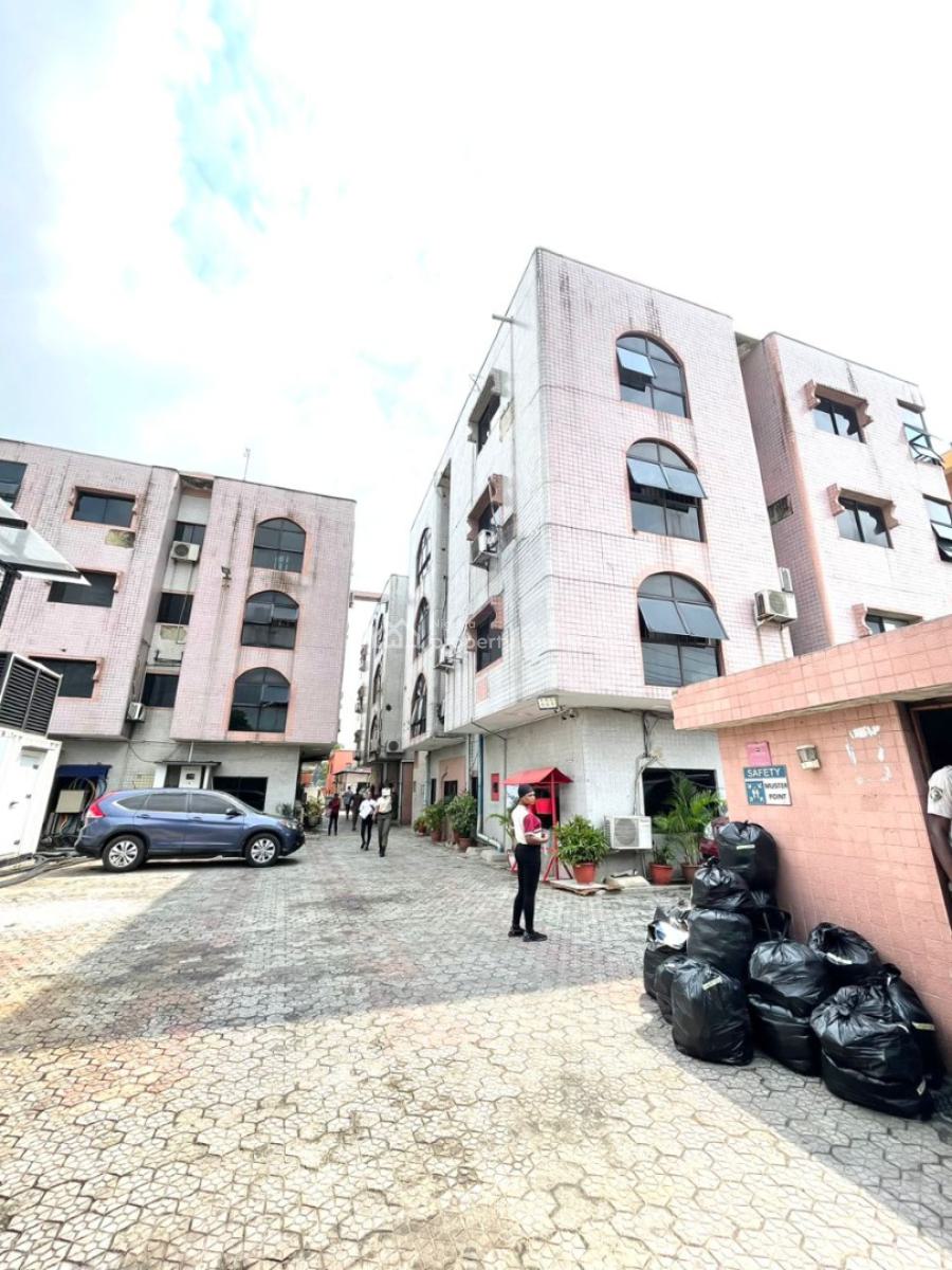 3 Bedroom Apartment with Bq (16 Units) in a Secure Estate, Vi, Victoria Island (vi), Lagos, Flat / Apartment for Sale