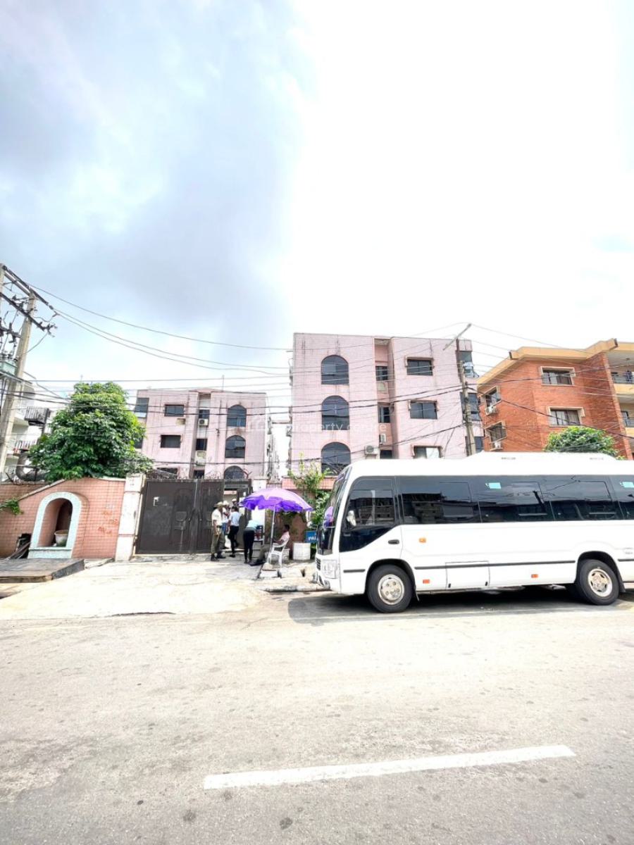 3 Bedroom Apartment with Bq (16 Units) in a Secure Estate, Vi, Victoria Island (vi), Lagos, Flat / Apartment for Sale