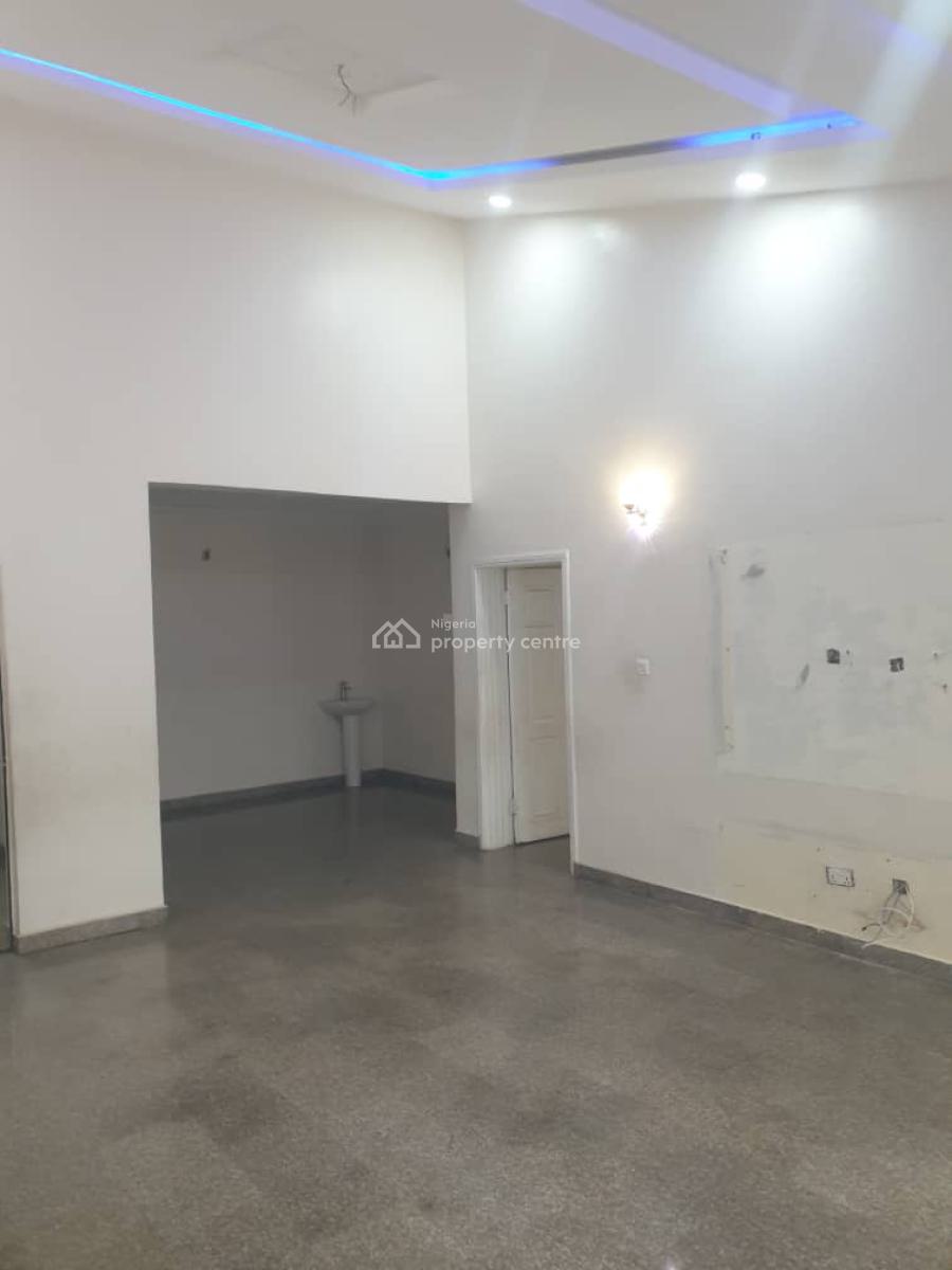 Lovely and Spacious 4 Bedroom Detached, Gra Phase 2, Magodo, Lagos, Semi-detached Duplex for Rent