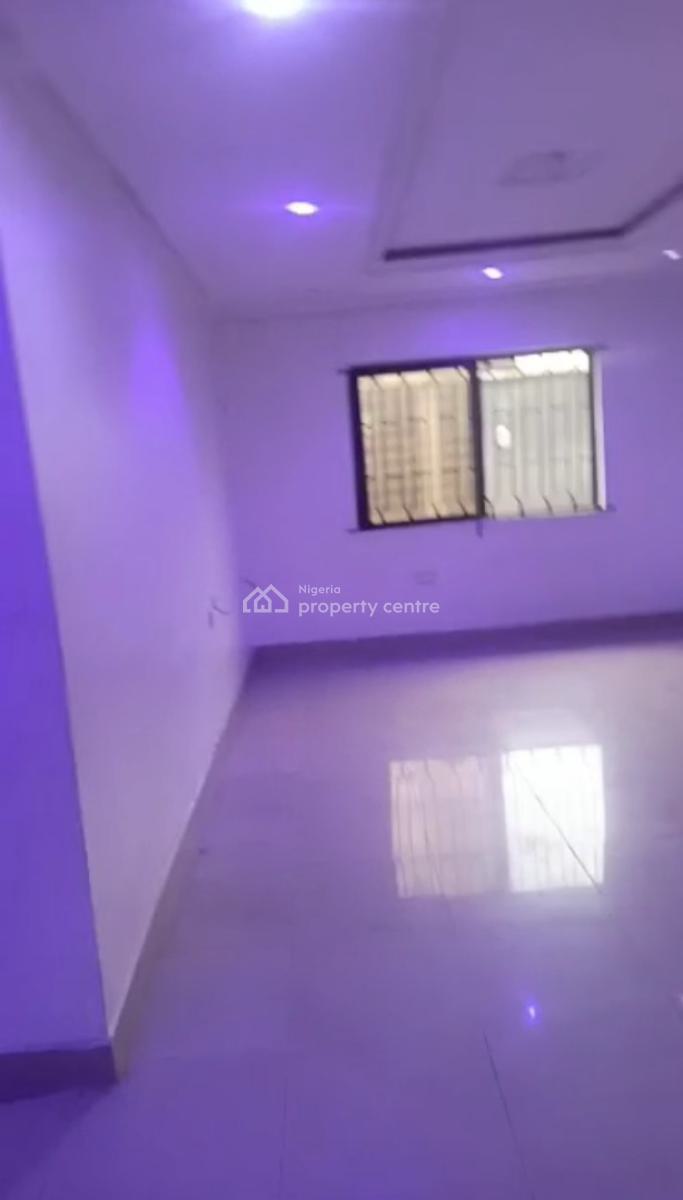 Clean 4 Bedroom Duplex in a Serene Estate, in a Serene Estate, Gra Phase 1, Magodo, Lagos, Semi-detached Duplex for Rent