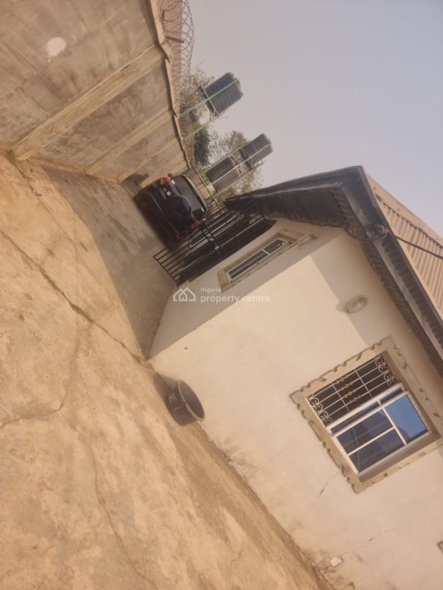 Twins  Bungalows at Odeku Liberty Academy Off Akala Express Ibadan, Odeku Area Liberty’ Academy Off Akala Express Ibadan, Oluyole, Oyo, Detached Bungalow for Sale