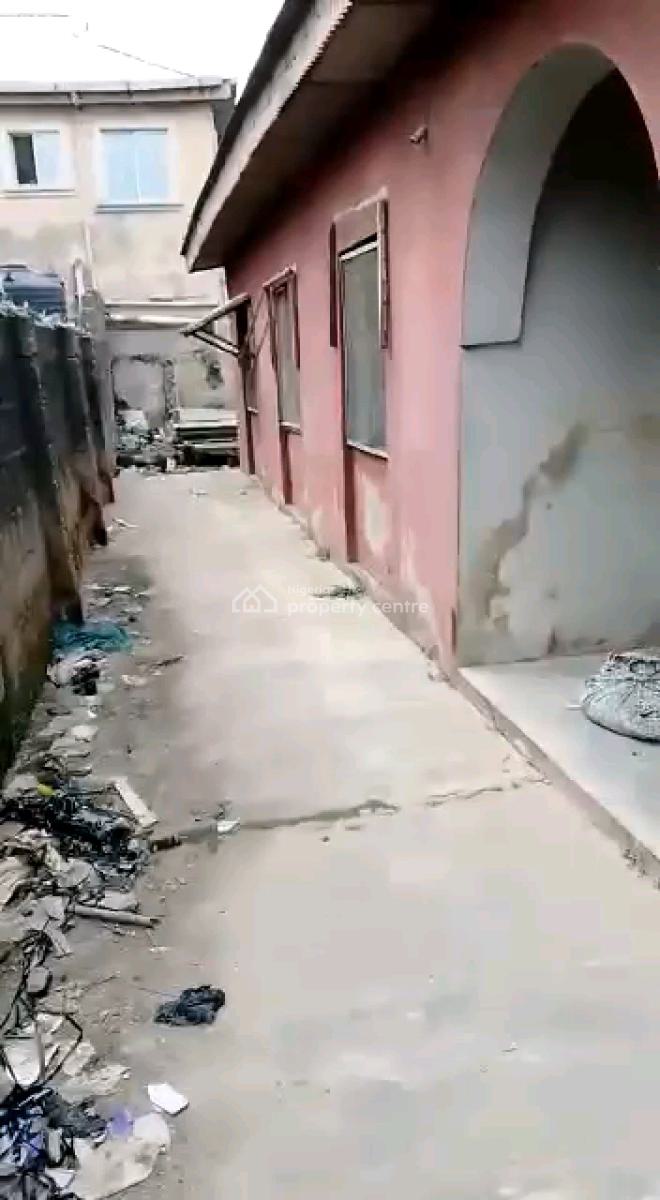 a 4nos of 2bedroom Flat on a Full Plot of Land, Bariga, Shomolu, Lagos, Flat / Apartment for Sale