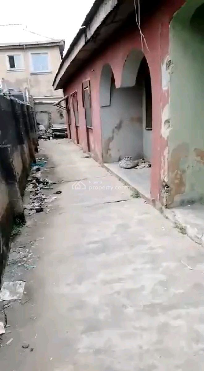 a 4nos of 2bedroom Flat on a Full Plot of Land, Bariga, Shomolu, Lagos, Flat / Apartment for Sale
