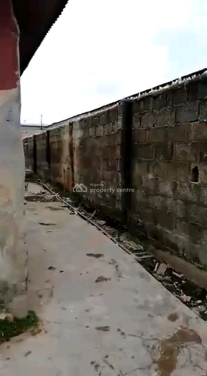 a 4nos of 2bedroom Flat on a Full Plot of Land, Bariga, Shomolu, Lagos, Flat / Apartment for Sale