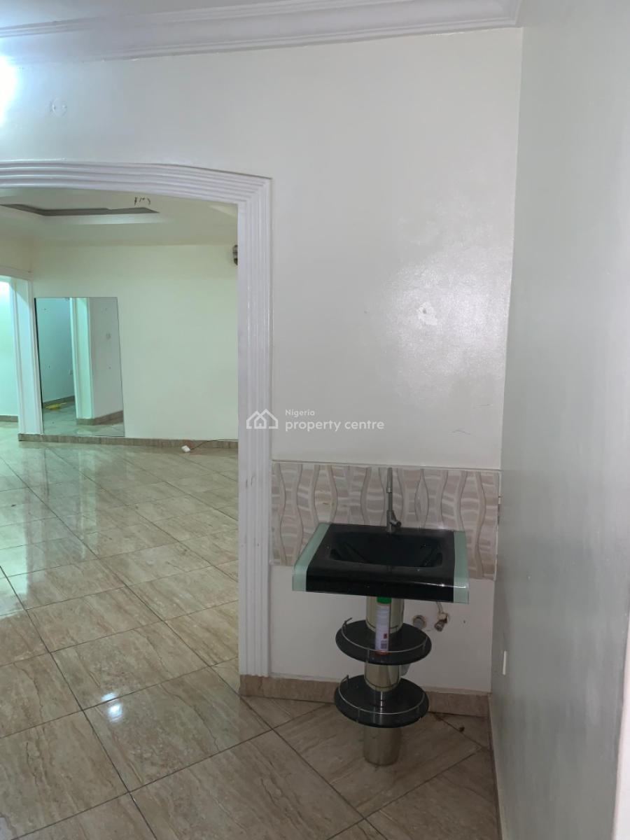 Executive Specious 3bed Room Flat, Millennium Estate Gbagada, Gbagada, Lagos, Flat / Apartment for Rent