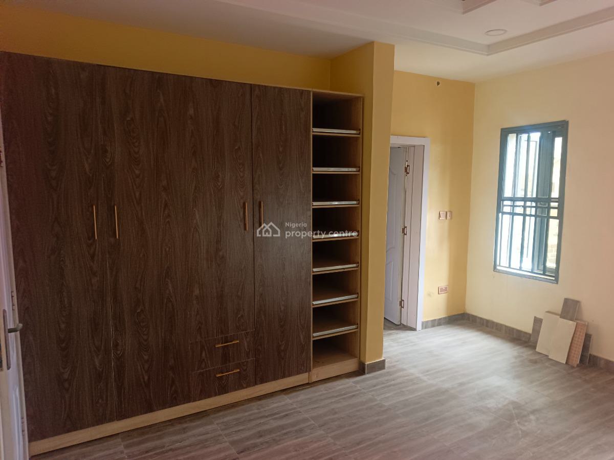 Spacious Studio Apartment, Jakande/ologolo, Lekki, Lagos, Self Contain (single Rooms) for Rent
