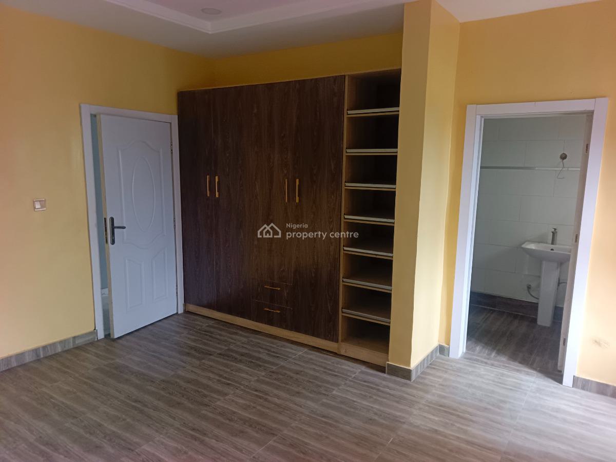 Spacious Studio Apartment, Jakande/ologolo, Lekki, Lagos, Self Contain (single Rooms) for Rent