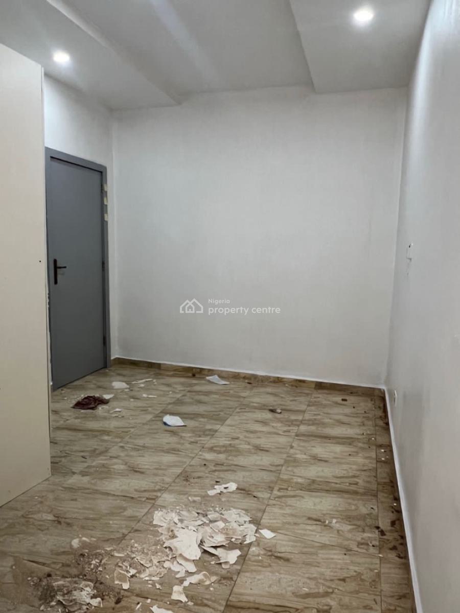 a Unique Mini Flat (room and Parlor) Apartment in an Estate with 24hrs, Royal Pine Estate Orchid Road Lekki Lagos, Lekki, Lagos, Mini Flat (room and Parlour) for Rent
