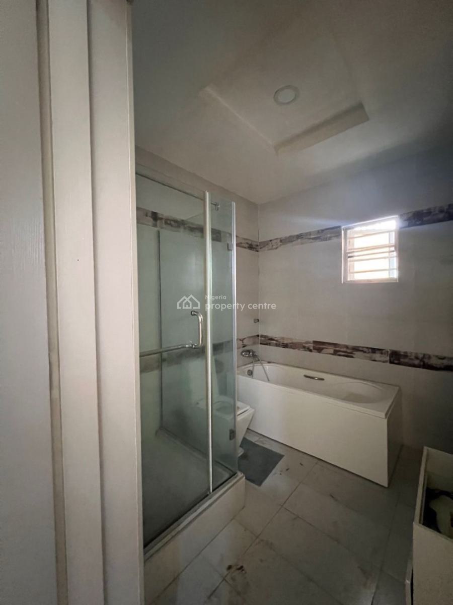 a Unique Mini Flat (room and Parlor) Apartment in an Estate with 24hrs, Royal Pine Estate Orchid Road Lekki Lagos, Lekki, Lagos, Mini Flat (room and Parlour) for Rent