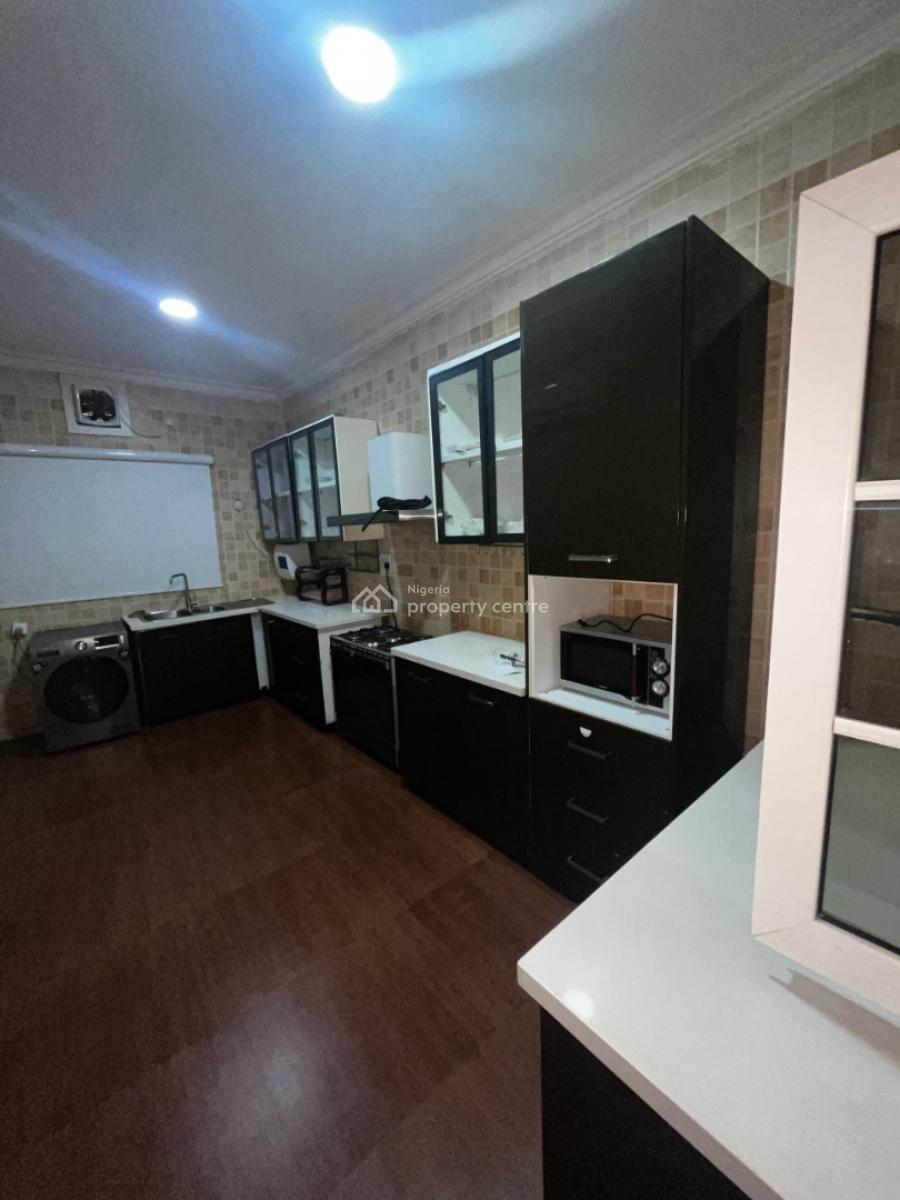 Well Renovated 3 Bedroom Block of Flat with Swimming Pool and Elevator, Maitama Abuja Diplomatic Zone, Maitama District, Abuja, House for Rent